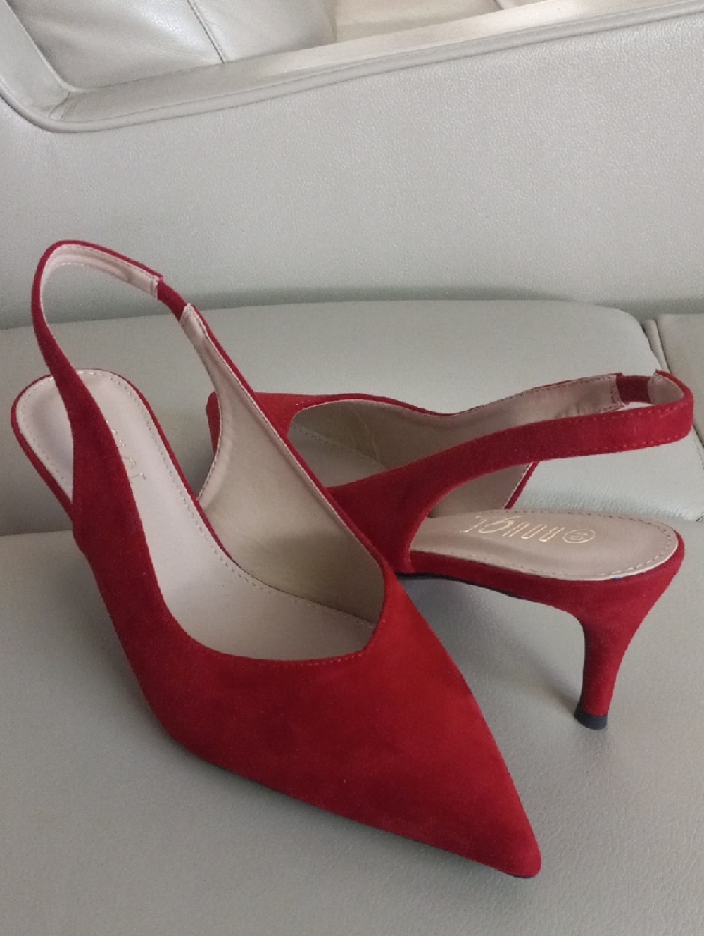 Rouge Helium Red Suede Pointed Slingback Pumps Size 10